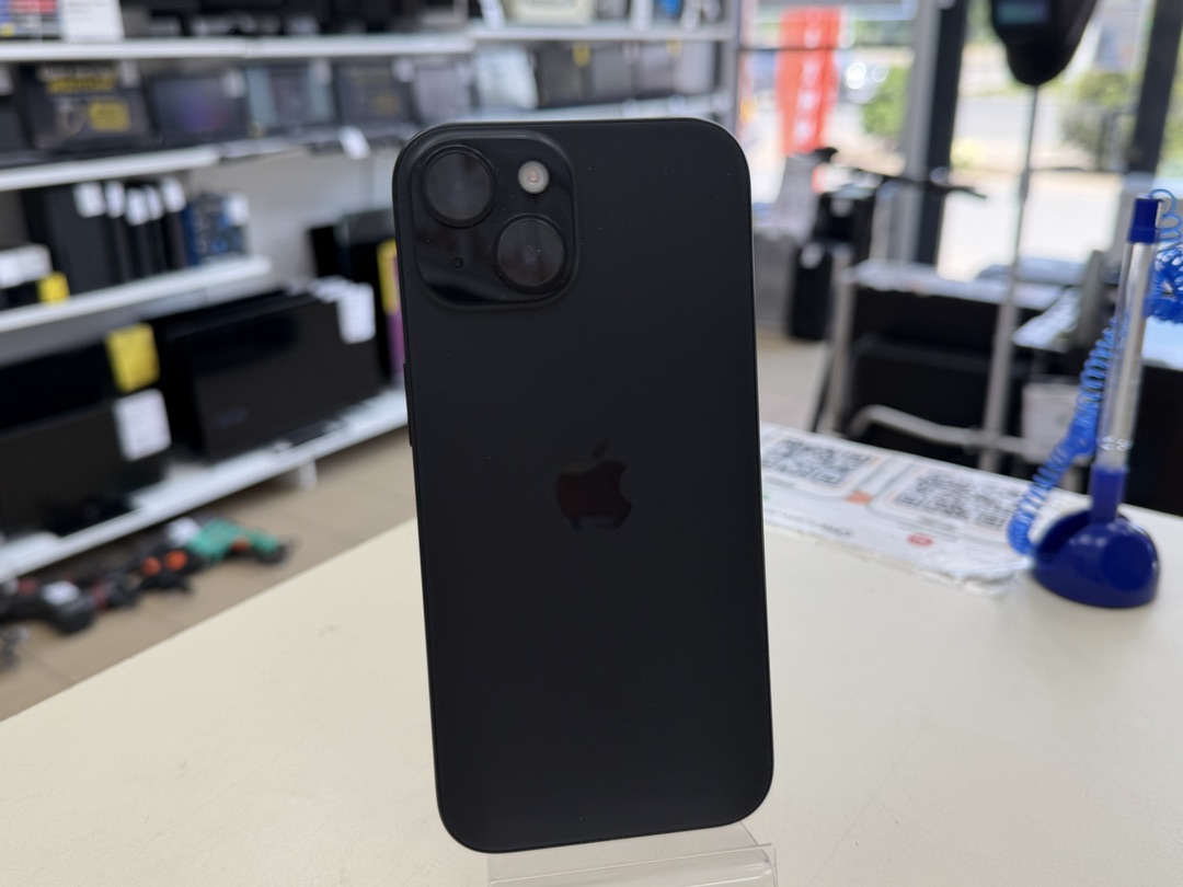 Смартфон Apple Iphone 15 128Gb