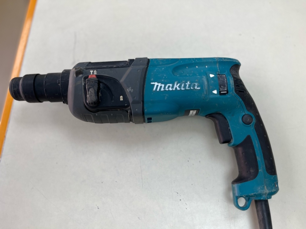 Перфоратор Makita HR2460