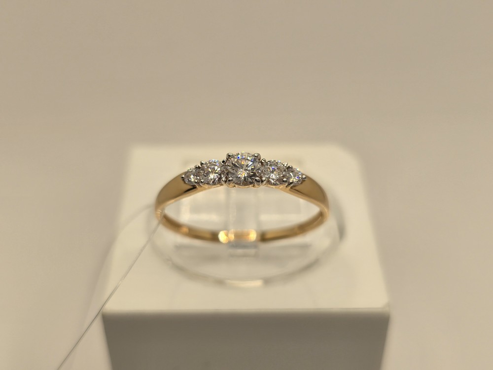 К13210595 КОЛЬЦО С КАМНЯМИ (Au 585)