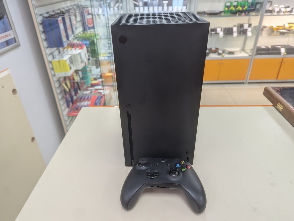 Игровая приставка Xbox Series X 1Tb
