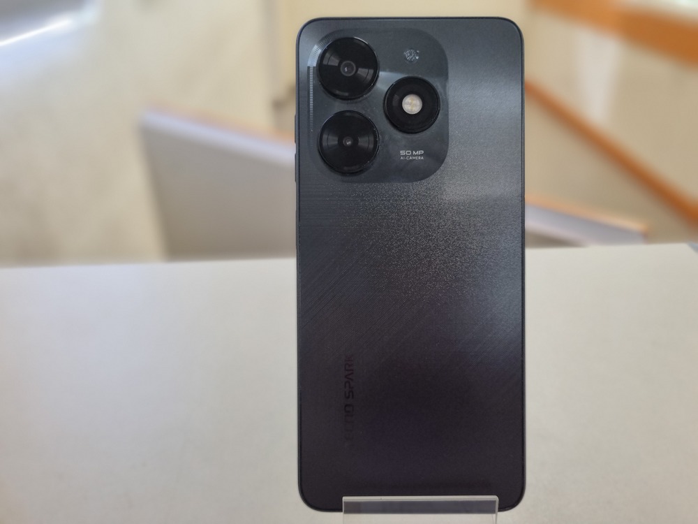 Смартфон Tecno Spark 20C 4/128