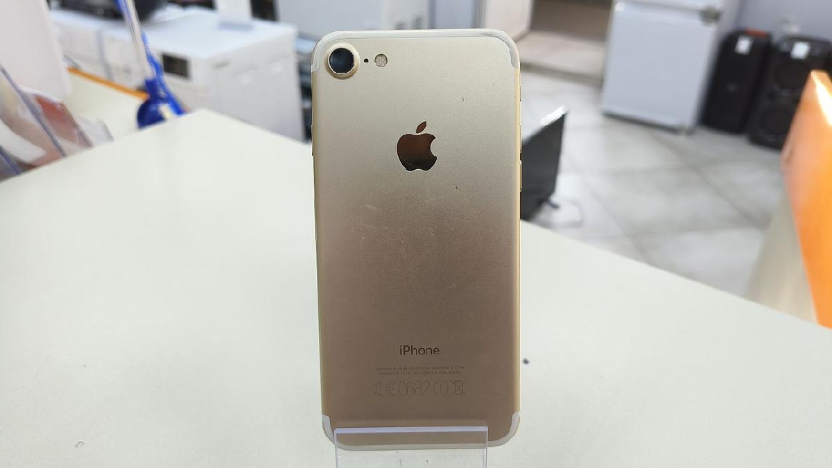 Смартфон Apple iPhone 7 32Gb