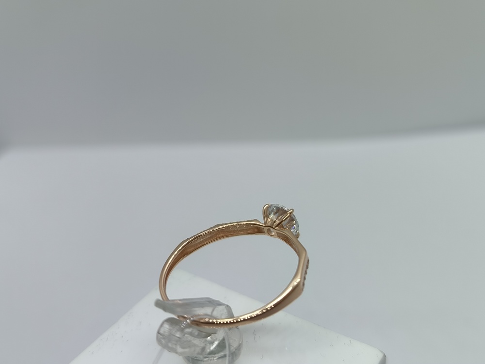 КОЛЬЦО С КАМНЯМИ (Au 585)