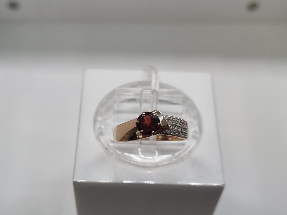 КОЛКМИ585 КОЛЬЦО С КАМНЯМИ (Au 585)