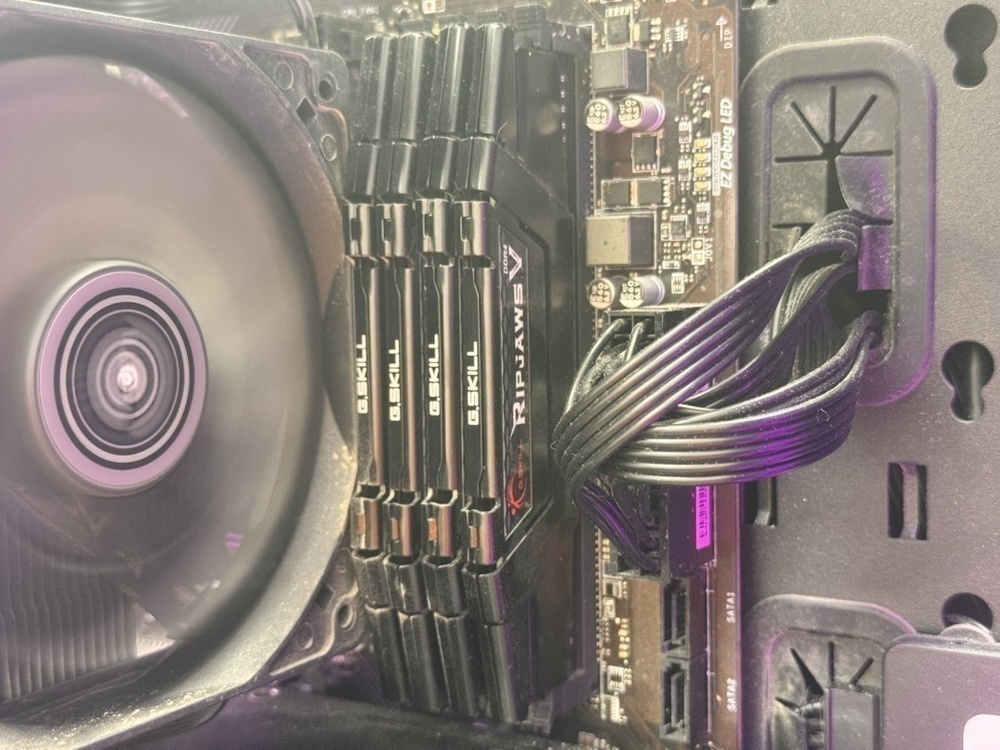 Системный блок Ardor Gaming; Ryzen 5 3600, Radeon RX 5700, 32 Гб, 128 Гб, 2 Tb
