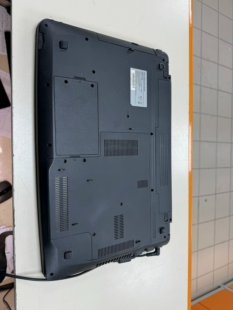 Ноутбук DNS; Core i5-2450M, Нет, 6 Гб, 1 Tb, Нет