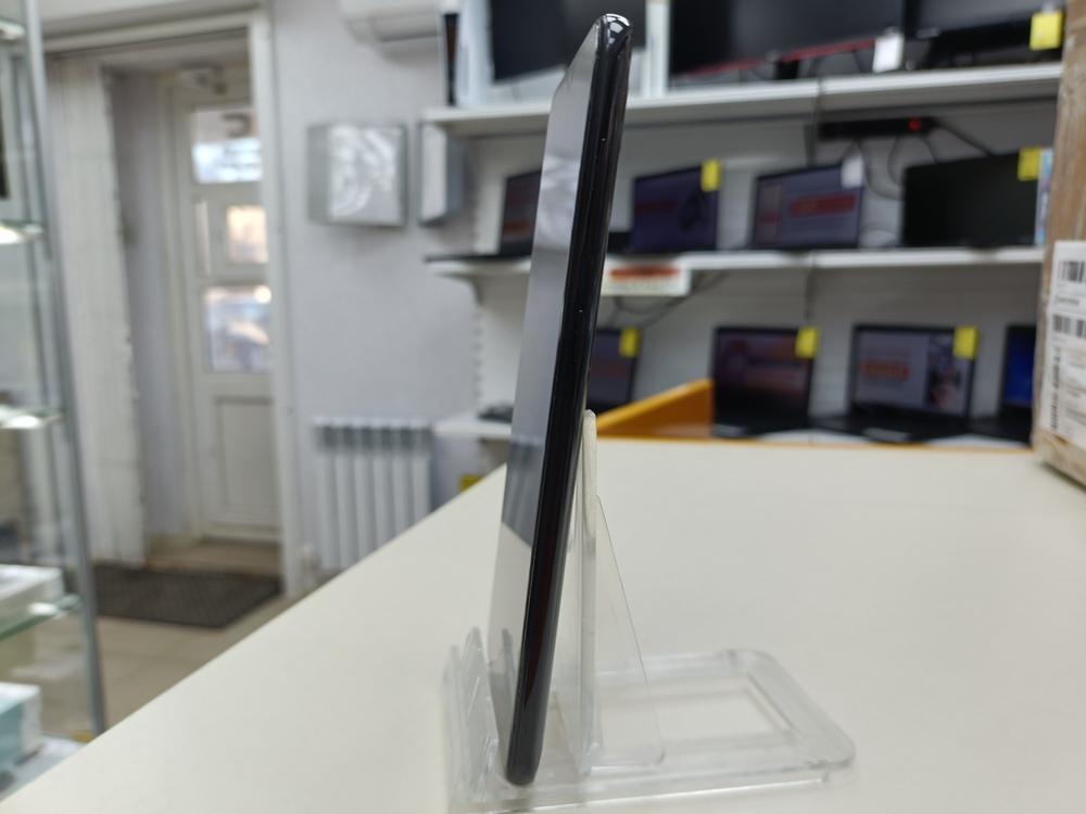 Смартфон Samsung Galaxy A20 3/32