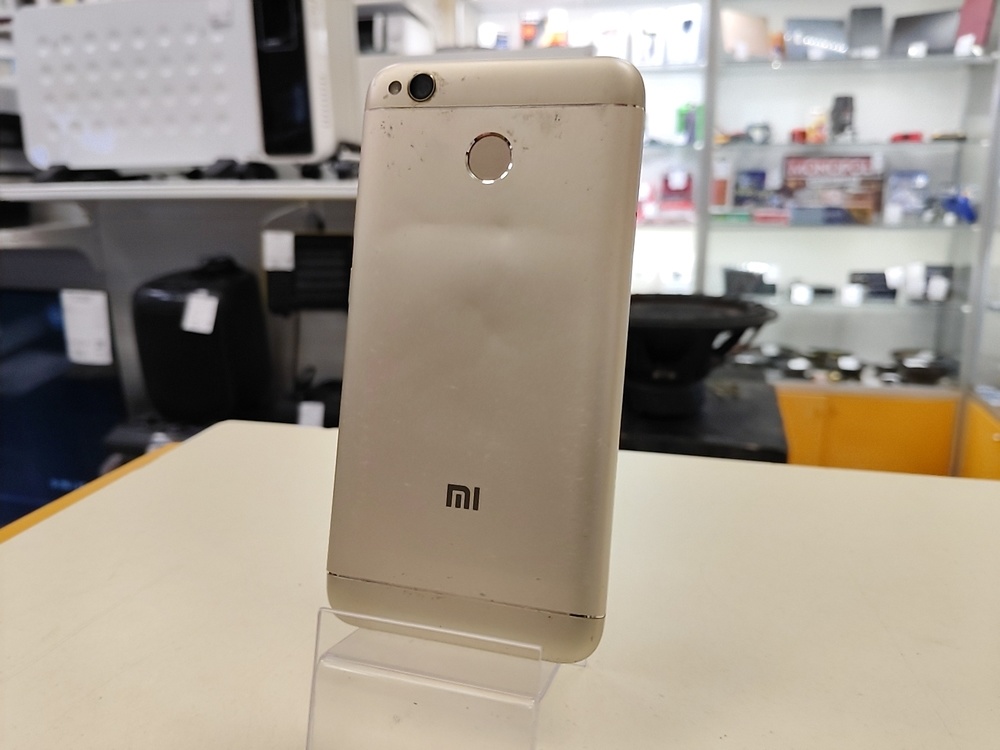 Смартфон Xiaomi Redmi 4X 2/16