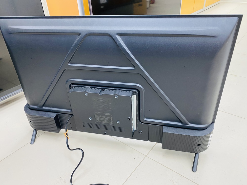 LED Телевизор HI HX-32F01FB