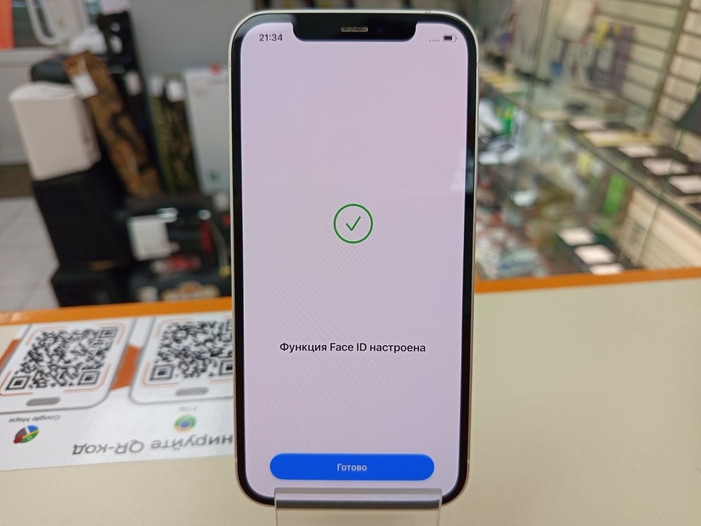 Смартфон Apple iPhone 12 64Gb