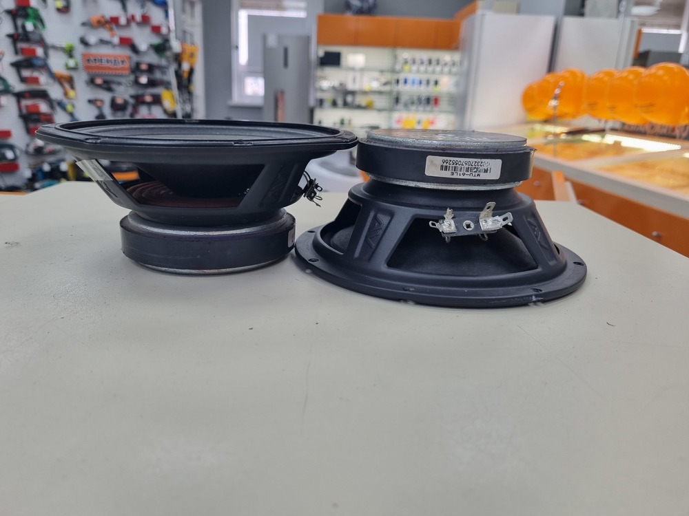 Автоакустика передняя Avatar MTU-61LE