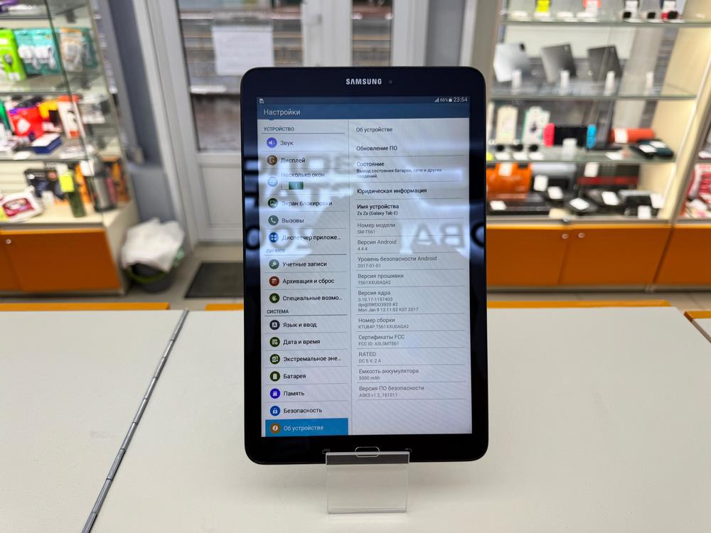 Планшет Samsung Galaxy Tab E 9.6 (SM-T561) 8Gb