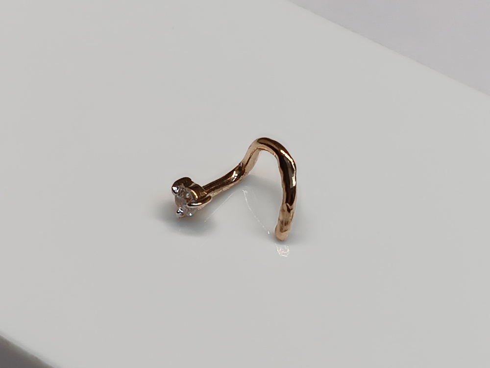 ПИРСИНГ В НОС с камнем (Au 585)