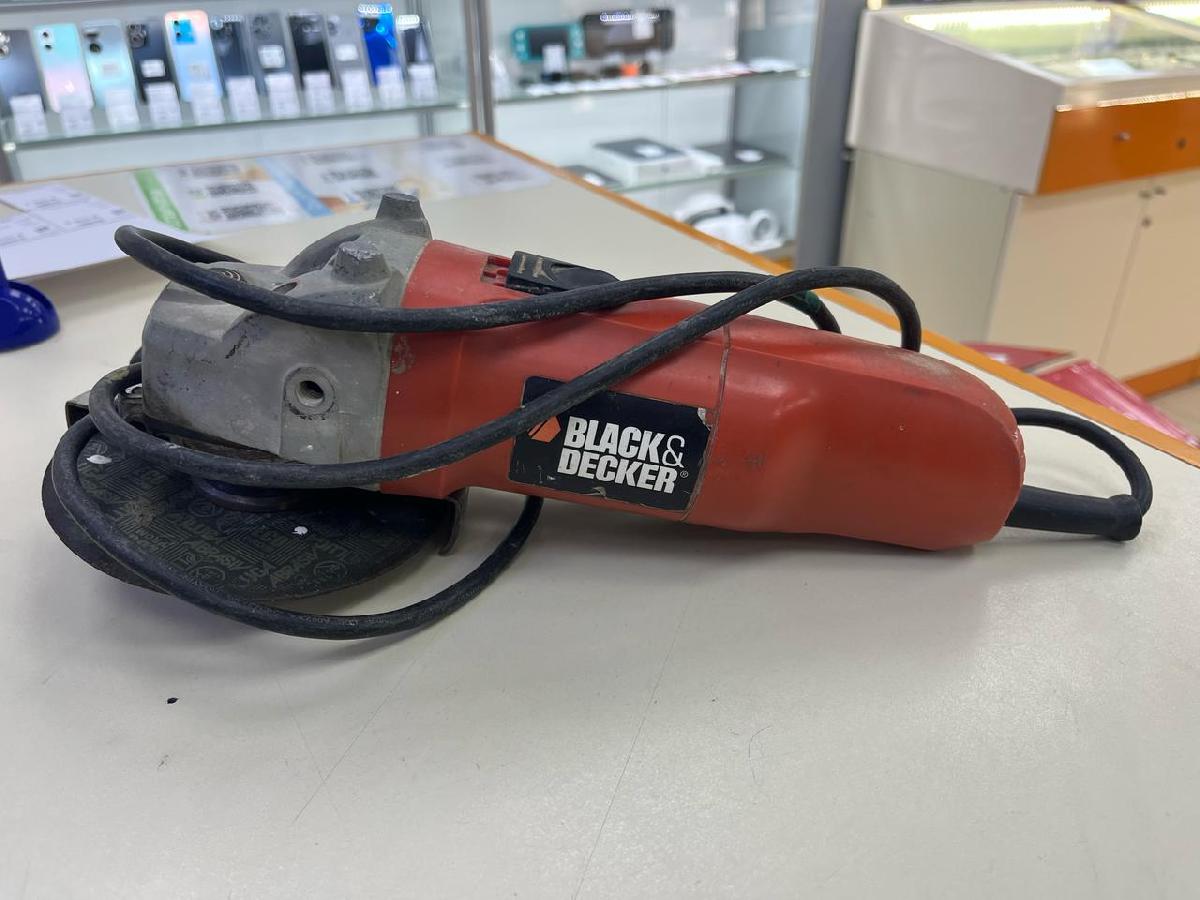 Угловая шлифмашина Black & Decker CD115