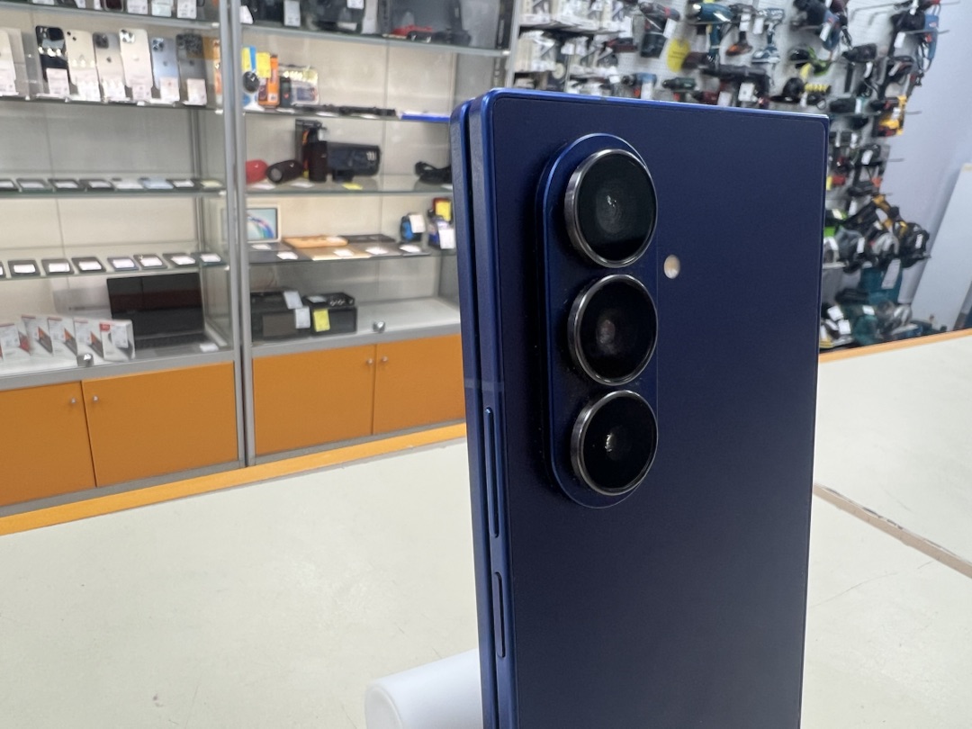 Смартфон Samsung Galaxy Z Fold 7 12/512