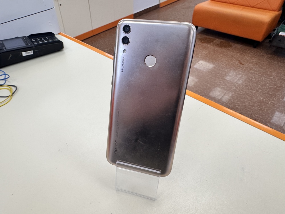Смартфон Honor 8C 3/32