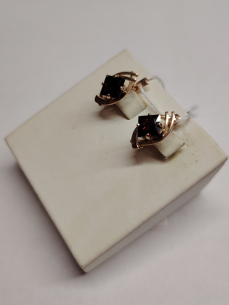 СКМ585 СЕРЬГИ С КАМНЕМ (Au 585)