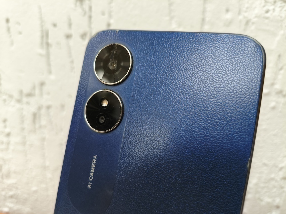 Смартфон Oppo A17