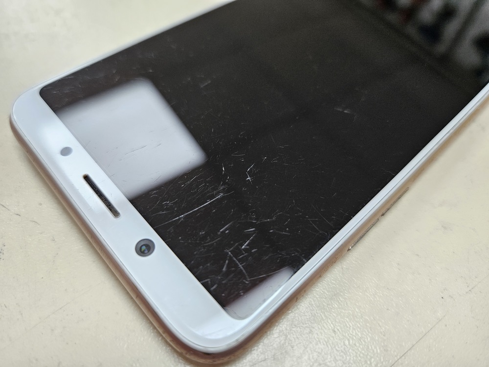 Смартфон Oppo F5 4/32