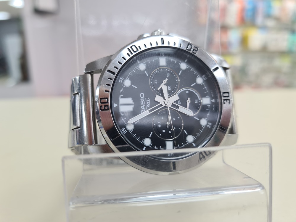 Часы наручные Casio MTP-VD300;