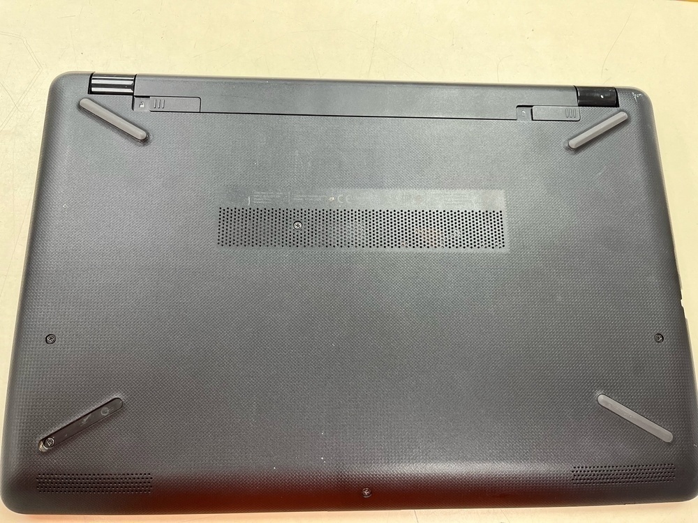 Ноутбук HP 15bw551ur; A6-9220, Radeon R5 M330, 8 Гб, Нет, 500 Гб