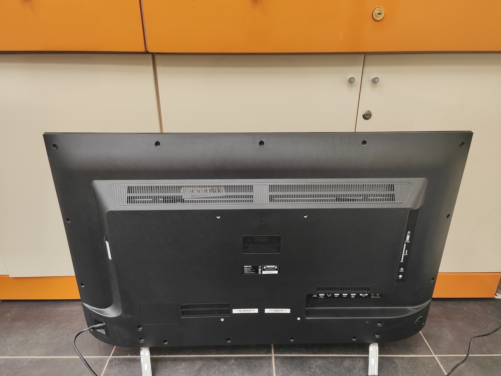 LED Телевизор Dexp U43D9100K