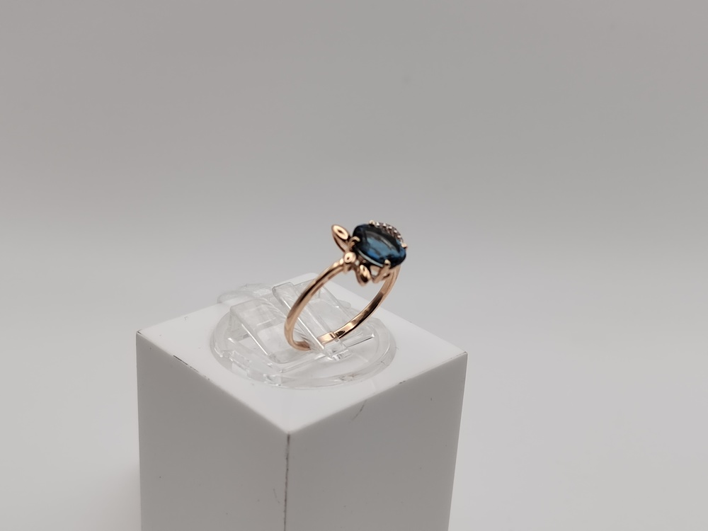 КОЛКМИ585 КОЛЬЦО С КАМНЯМИ (Au 585)