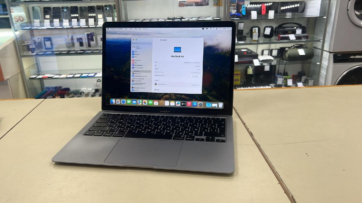 Ноутбук Apple Macbook Air 13 2020 M1 8/256