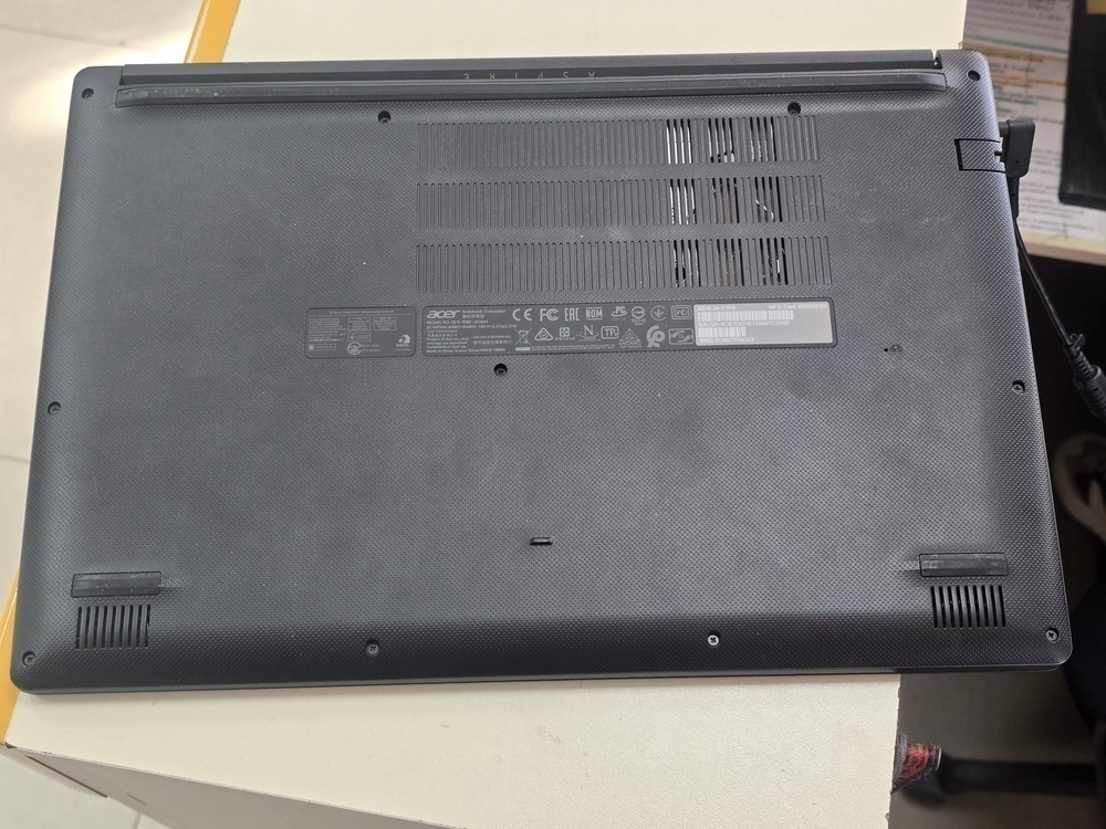 Ноутбук Acer; Pentium N5030, Intel UHD Graphics, 8 Гб, Нет, 240 Гб