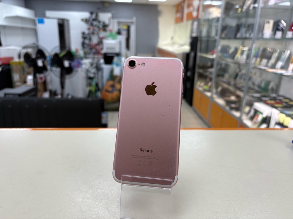 Смартфон Apple iPhone 7 32Gb