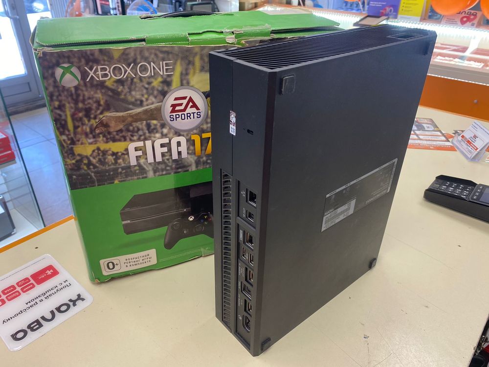 Игровая приставка Xbox One 500Gb