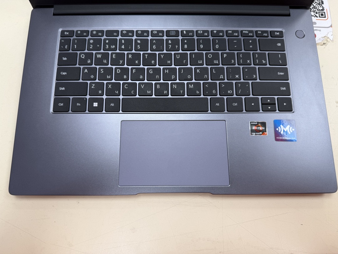 Ноутбук Honor; Ryzen 7 5700U, AMD Radeon (TM) Graphics, 16 Гб, 512 GB, Нет