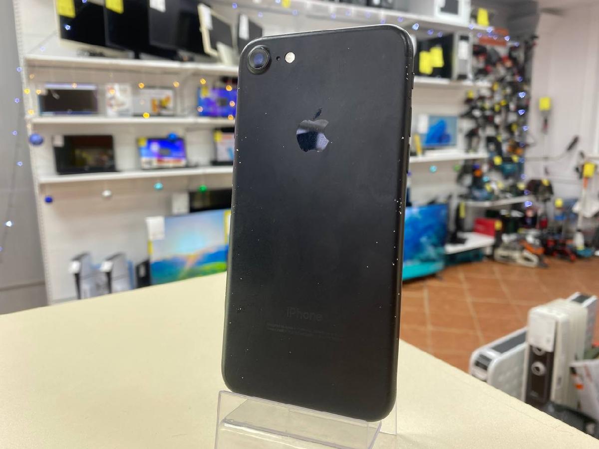 Смартфон Apple iPhone 7 128Gb