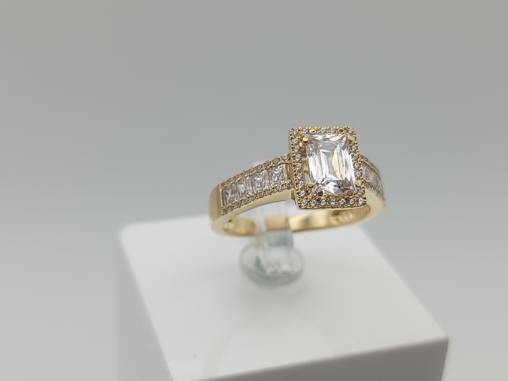 КОЛКМИ585 КОЛЬЦО С КАМНЯМИ (Au 585)