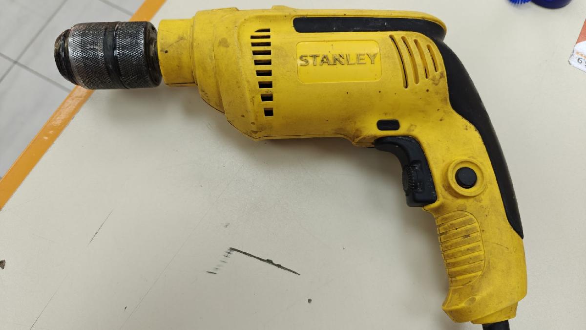 Дрели-ударные Stanley SDH700C