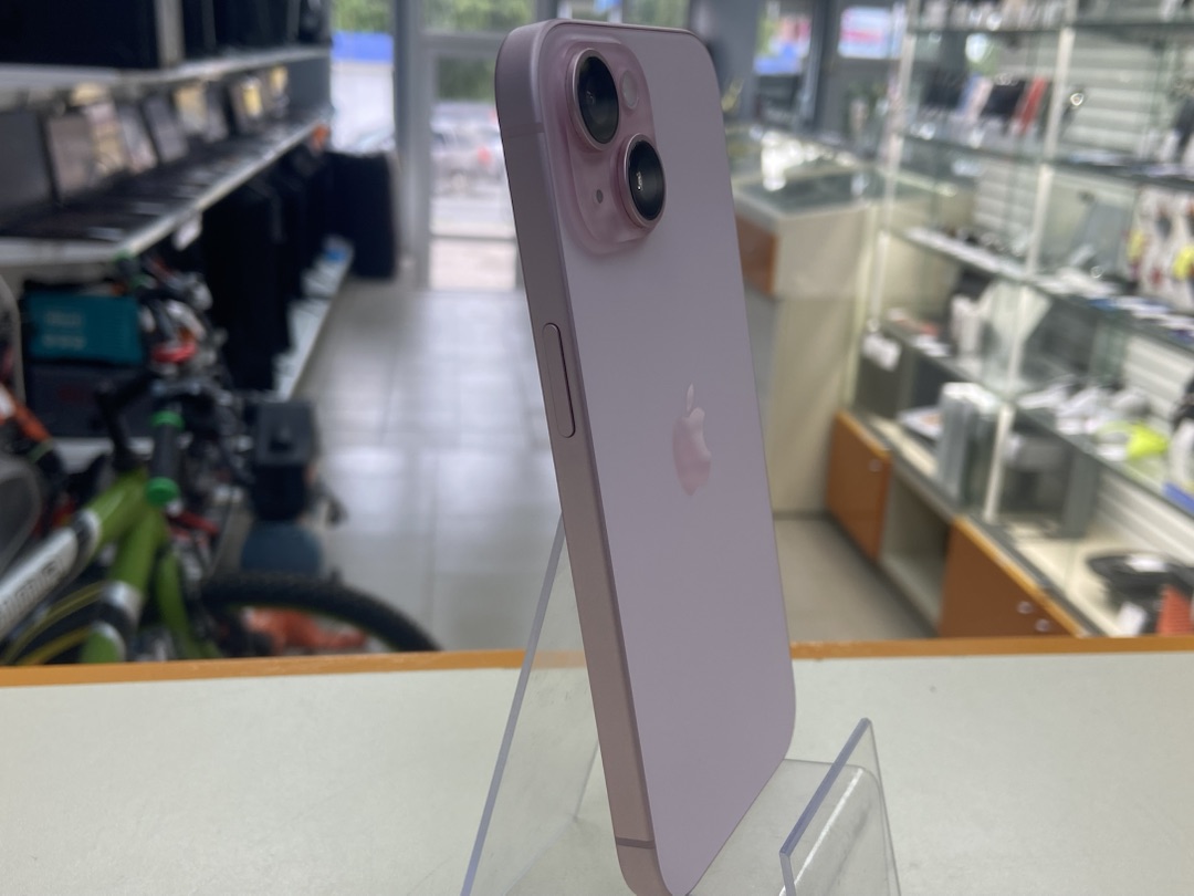 Смартфон Apple Iphone 15 128Gb
