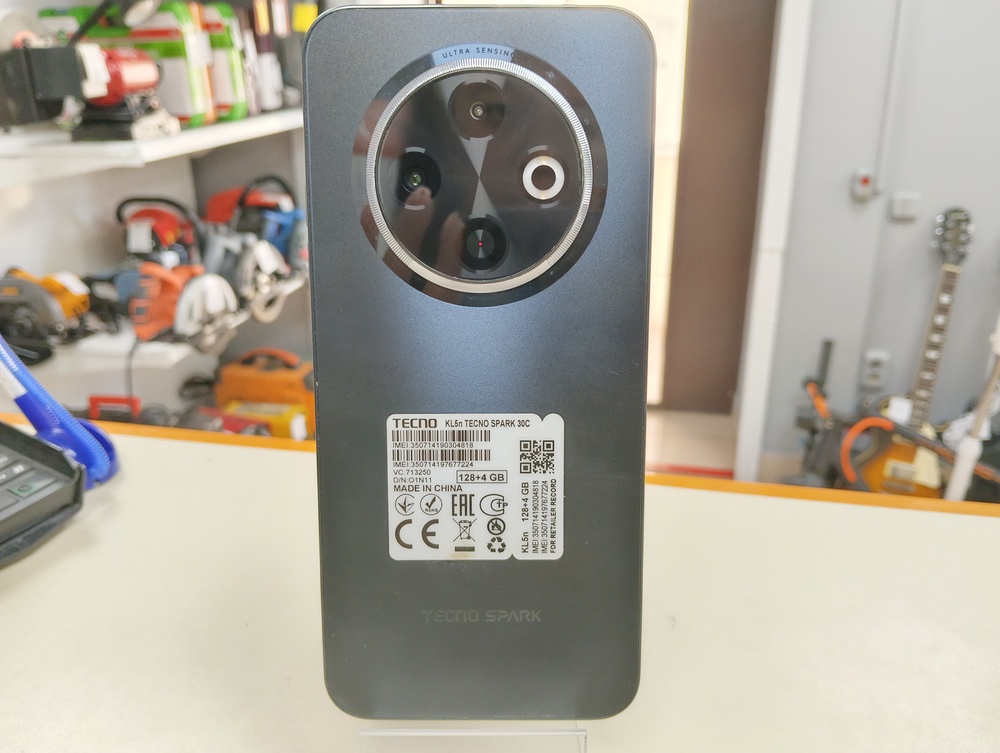 Смартфон Tecno Spark 30C 4/128