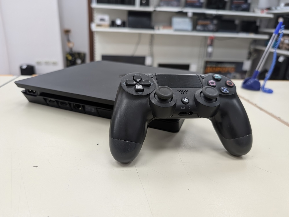 Игровая приставка PlayStation 4 Slim 500GB