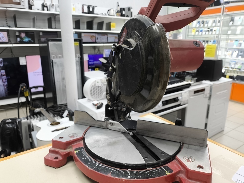 Торцовочная пила Elitech ПТ 1221