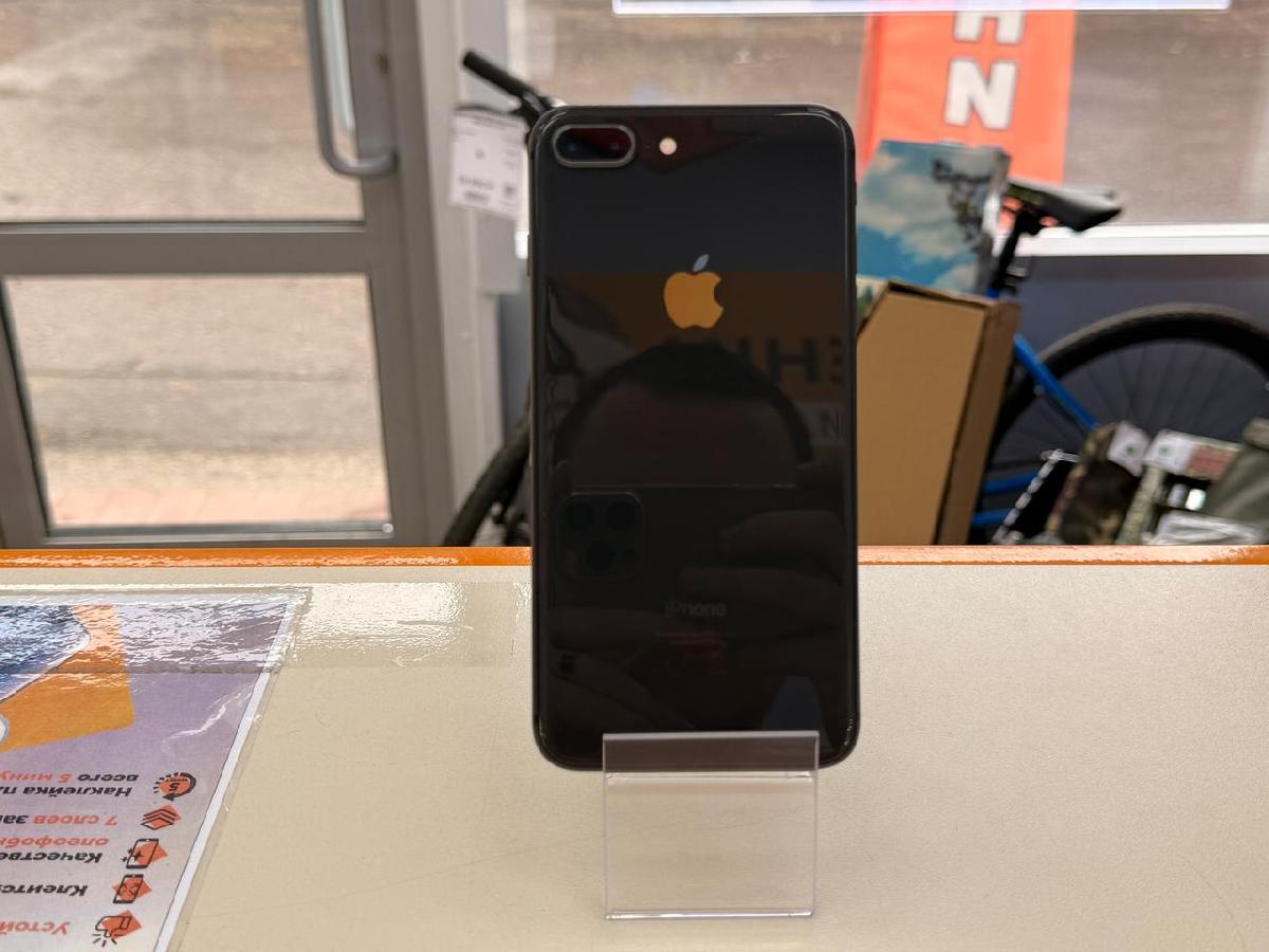 Смартфон Apple iPhone 8 Plus 64Gb