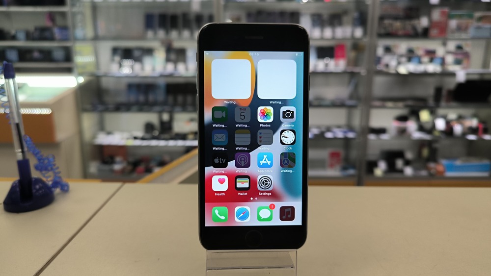 Смартфон Apple iPhone 6S 32Gb