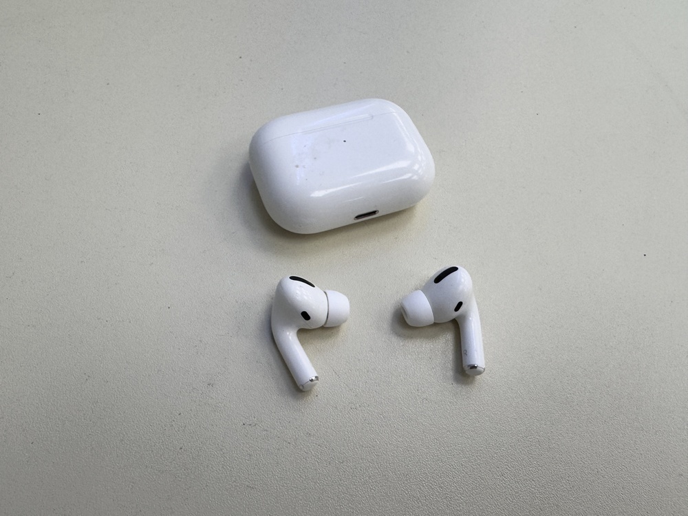 Наушники беспроводные Apple AirPods Pro