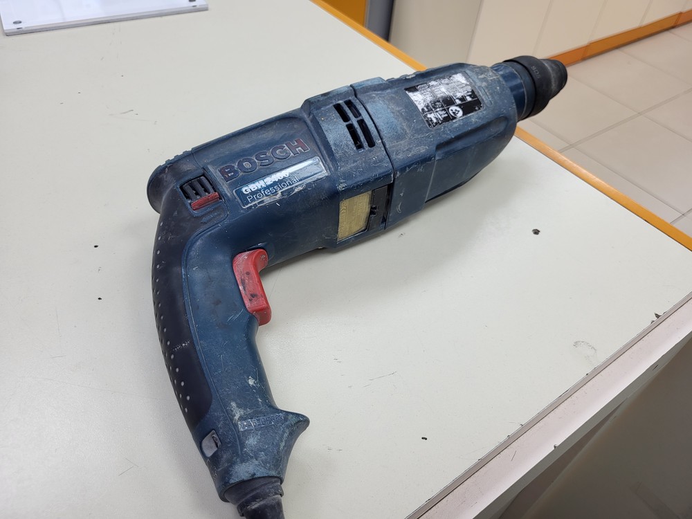 Перфоратор Bosch GBH2400