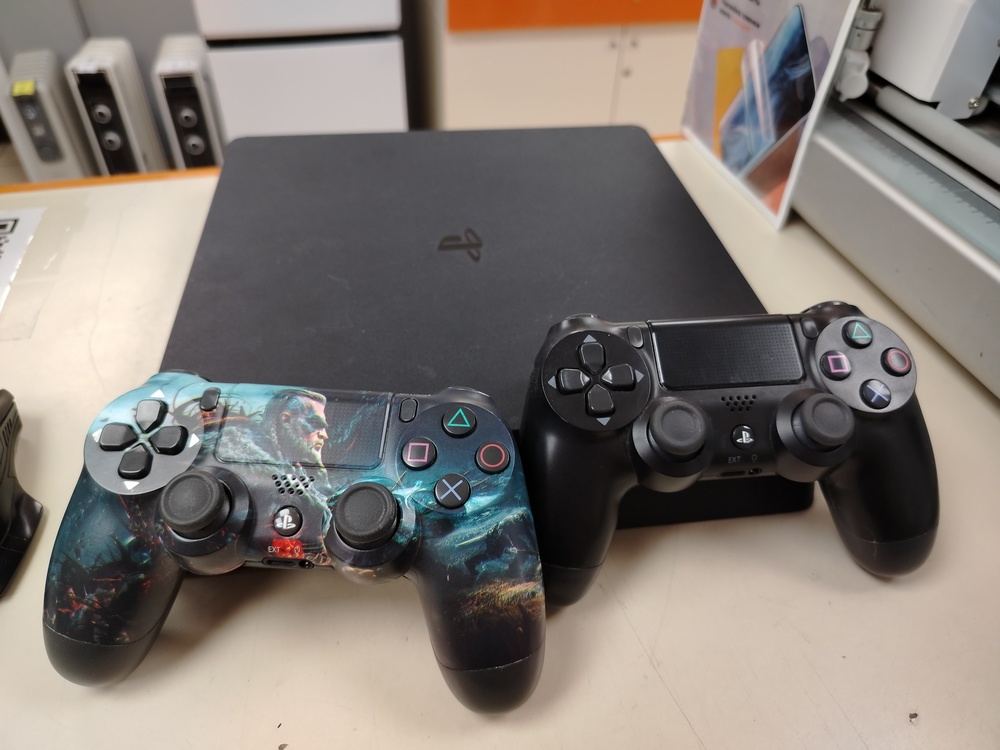 Игровая приставка PlayStation 4 Slim 1Tb