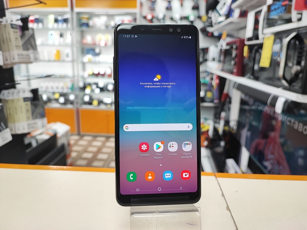 Смартфон Samsung Galaxy A8 2018 4/32