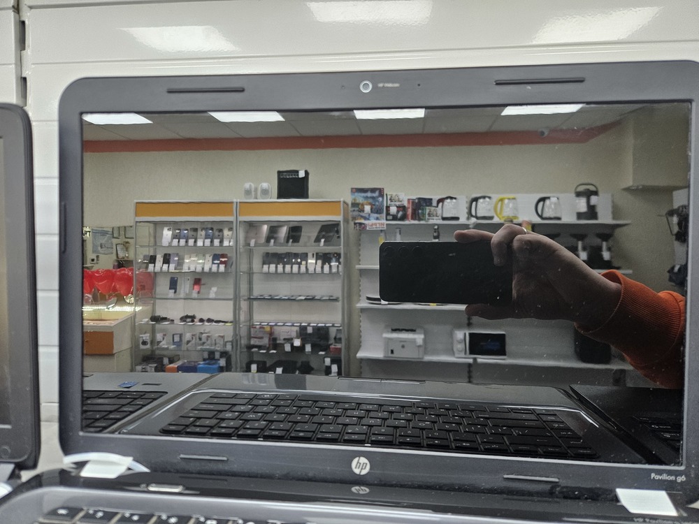 Ноутбук HP g6-1216er; A8-3500M, Radeon HD 6620G, 6 Гб, Нет, 320 Гб