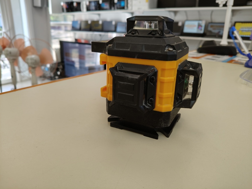 Нивелир Dewalt DW089LG