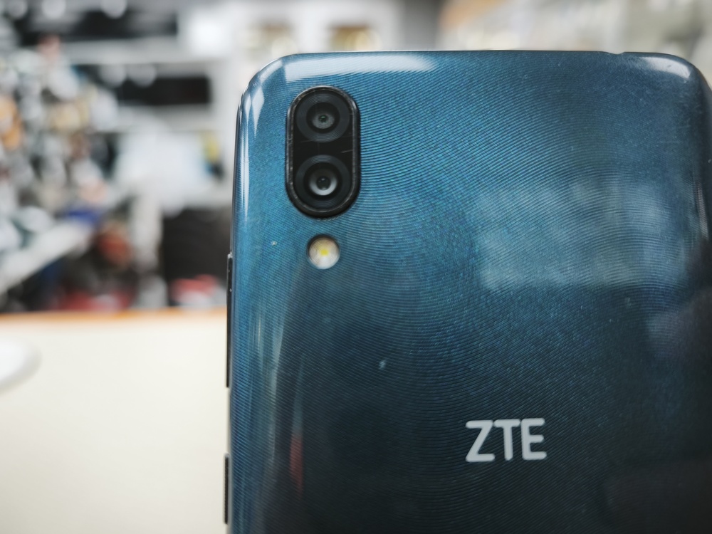 Смартфон ZTE Blade A51 Lite 2/32