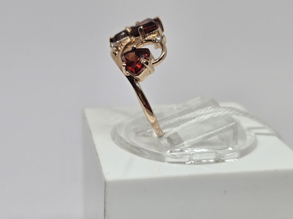 КОЛКМИ585 КОЛЬЦО С КАМНЯМИ (Au 585)