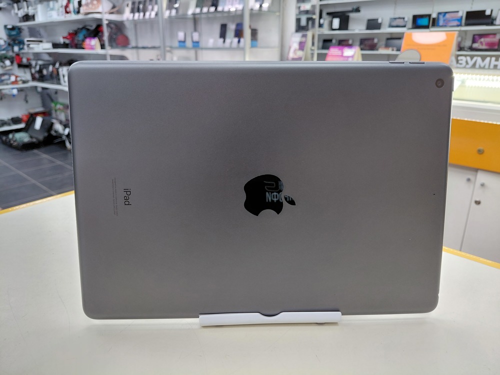 Планшет Apple iPad 9 64 ГБ (2021 A2602 (Wi-Fi)